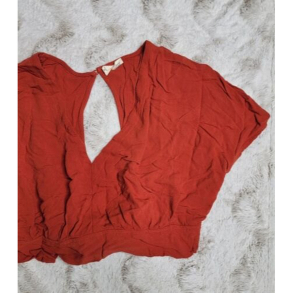 Sky And Sparrow Clay Red Short Sleeve Crop Top V Neck Tie Back Size XL - Picture 4 of 8